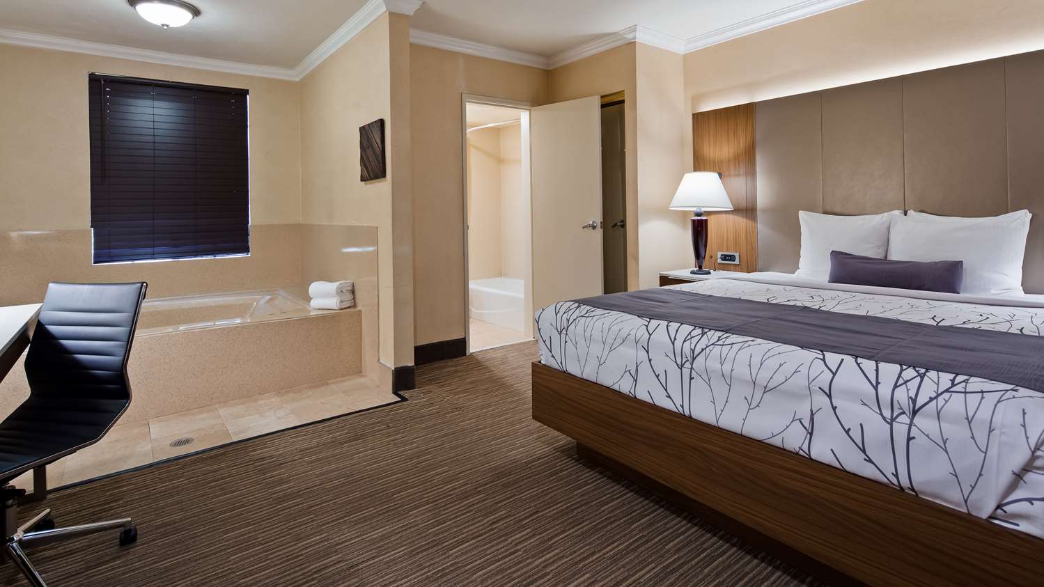 Best Western Hollywood Plaza Inn - Hollywood Walk of Fame Hotel-LA 5/37