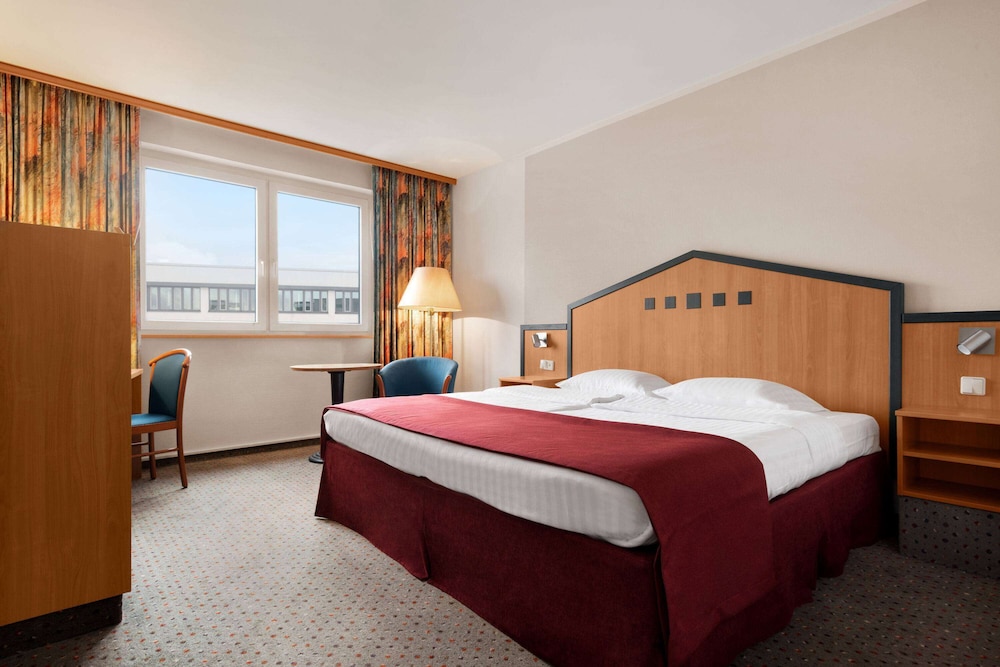Room at Ramada By Wyndham Bottrop, BOTTROP