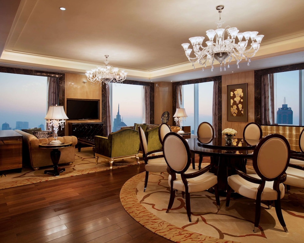 Hyatt Regency Jinan 46/54