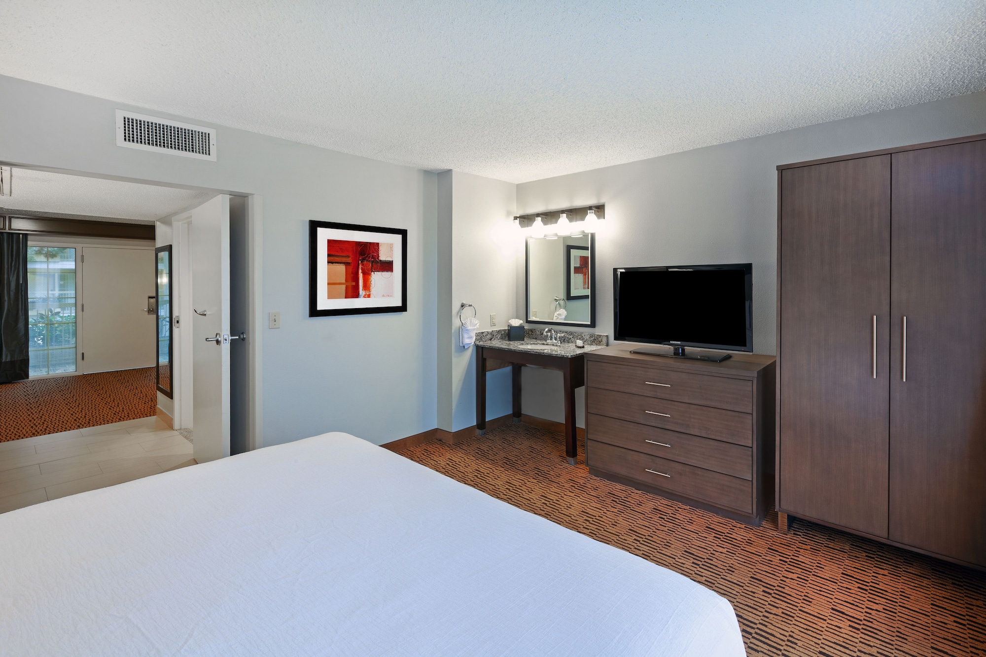 EXECUTIVE, KING BED, ACCESSIBLE