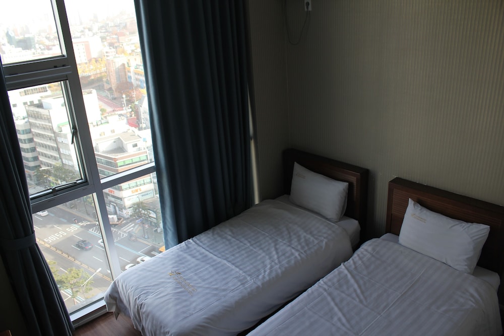 1 BEDROOM, FAMILY
