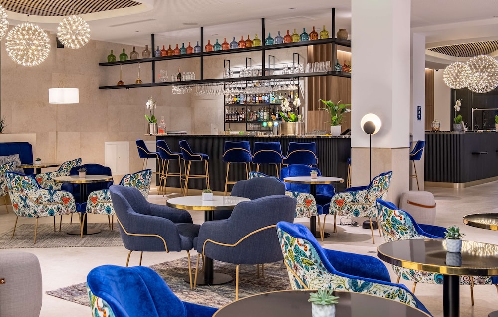 Golden Tulip Lyon Ouest Techlid - Hotel & Spa 53/76