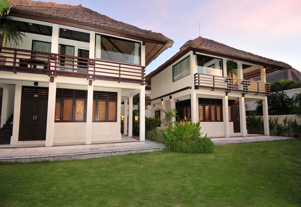 Blue Point Resort and Spa 65/73