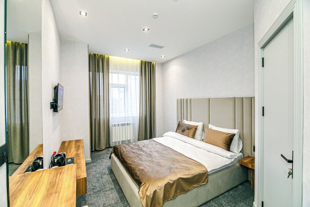 Irshad Hotel 5/21