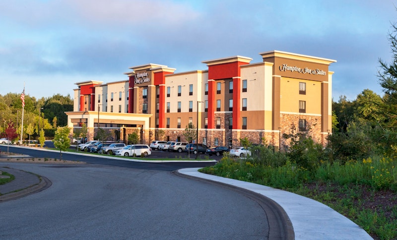 Hampton Inn & Suites Duluth North / Mall Area 43/45