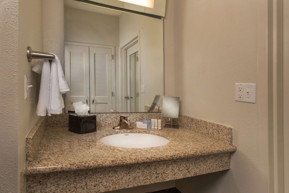 Sonesta Select Greenbelt College Park 12/47