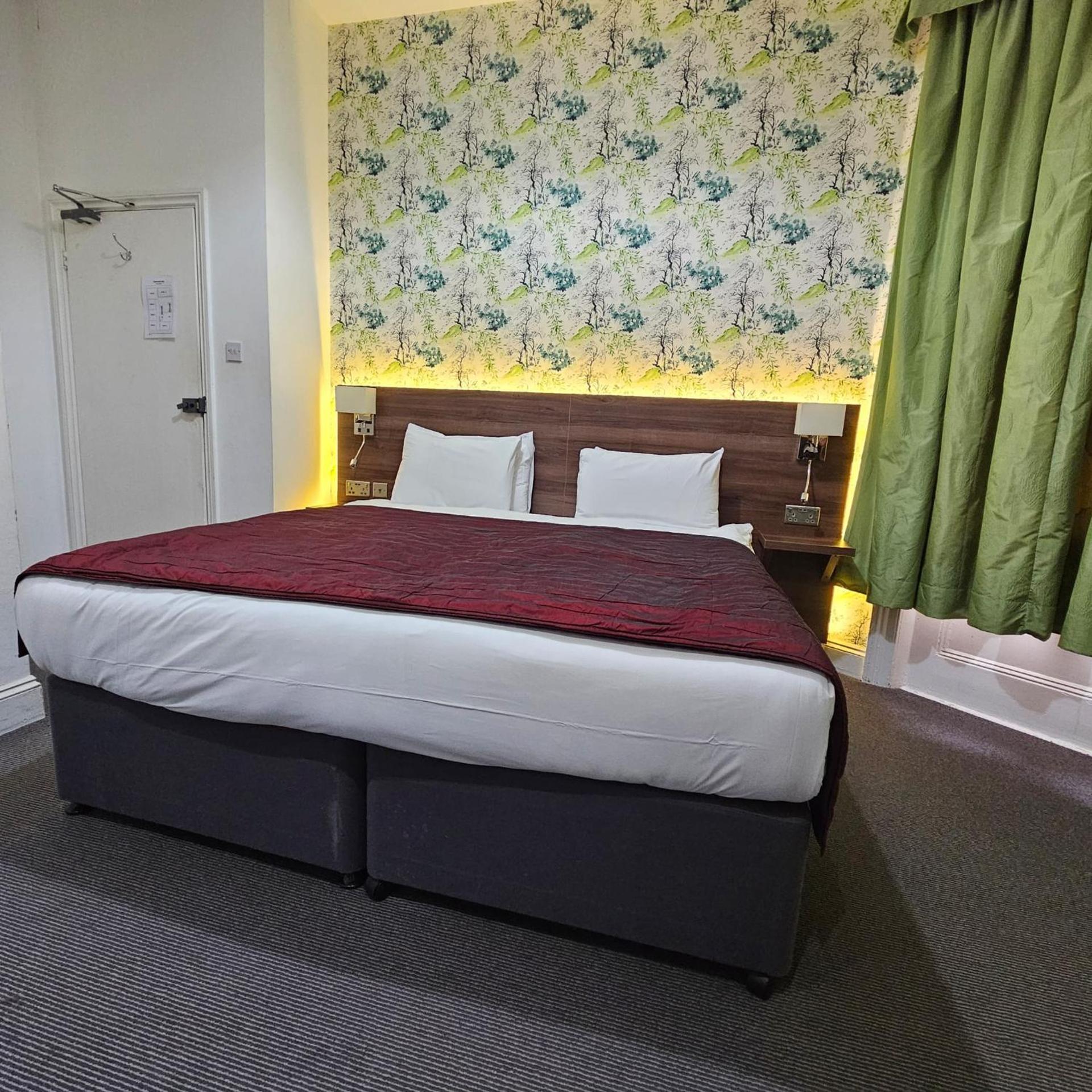 Chelsea House 4/37