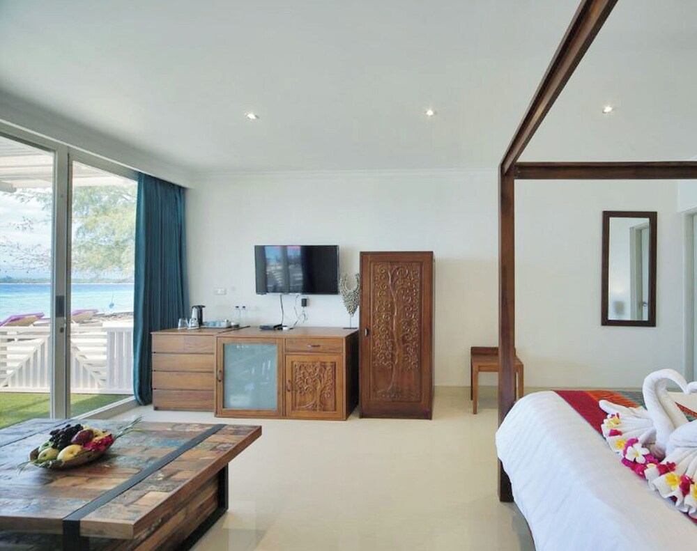 Meno Mojo Beach Resort 15/43