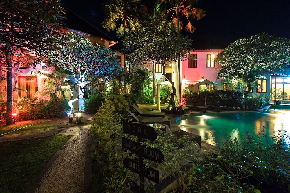 Ecosfera Hotel 40/50