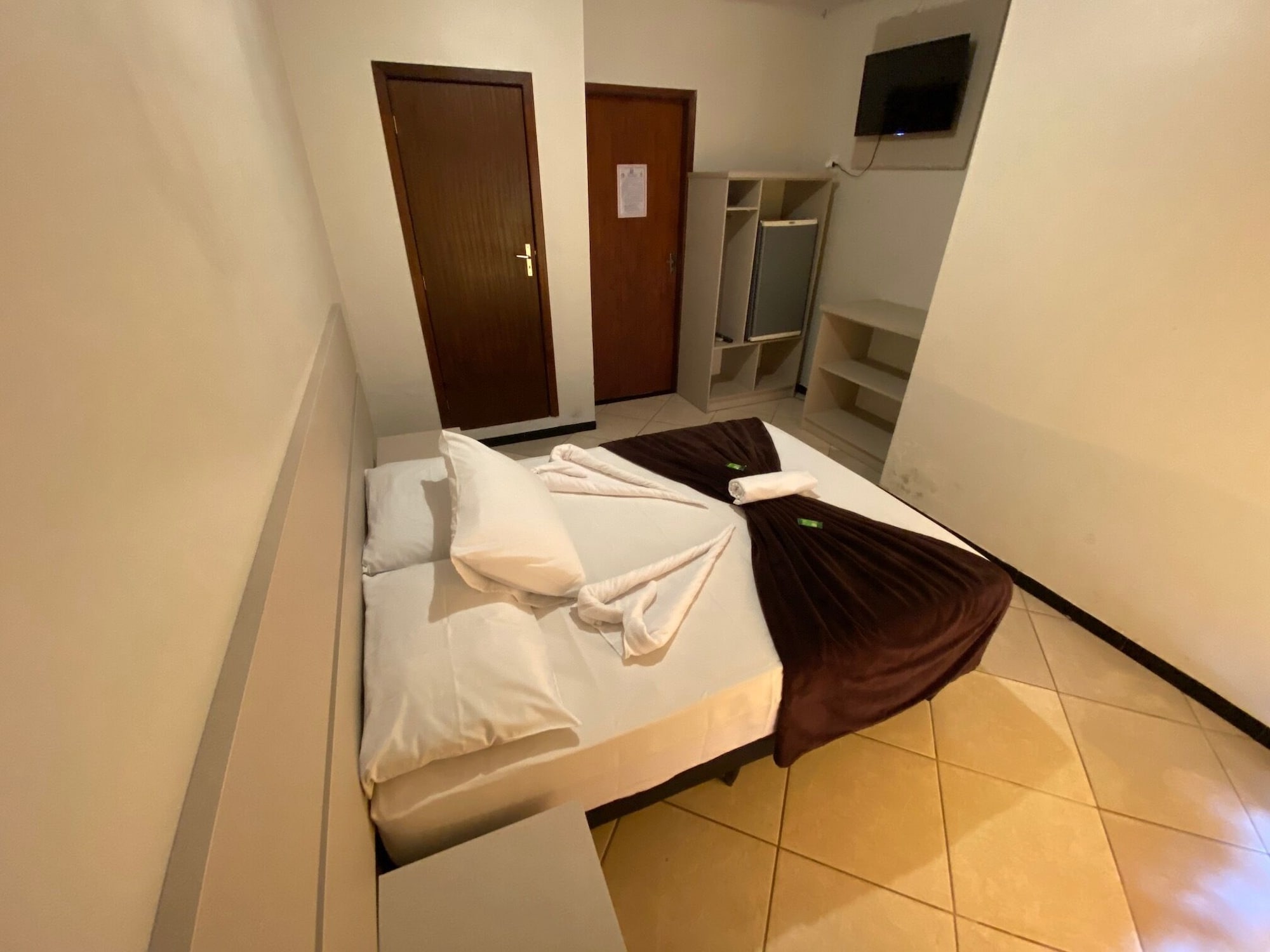 STANDARD, TWIN BEDS