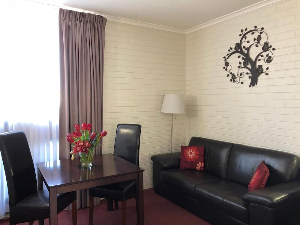 Goulburn Motor Inn 46/59