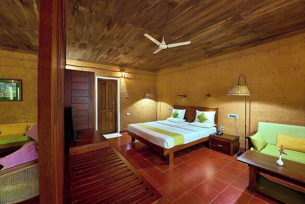 BANASURA HILL RESORT 15/50