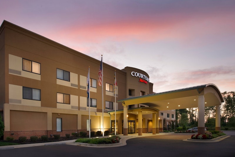 Courtyard By Marriott Waldorf 2/7