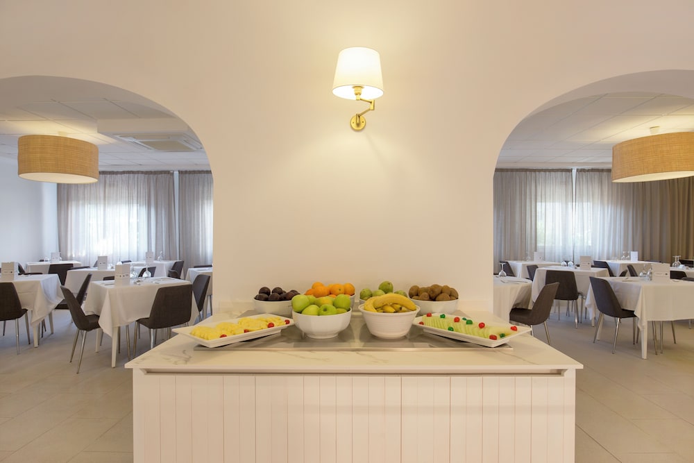 Hotel Romantic - Adults Only 24/47