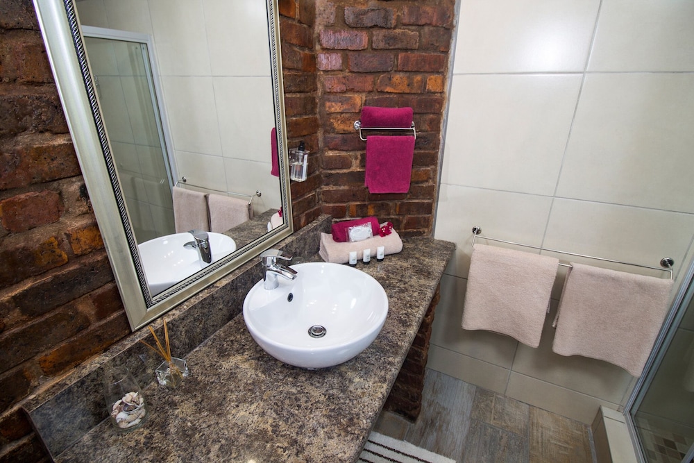 Storms River Guest Lodge 43/49