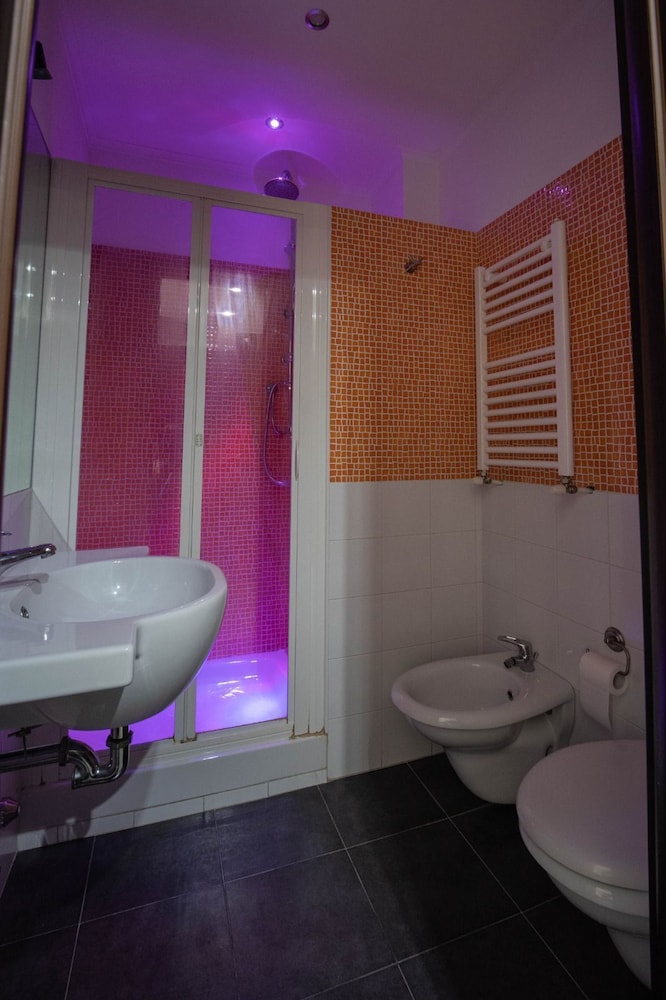 Seven Kings Relais Hotel 48/52