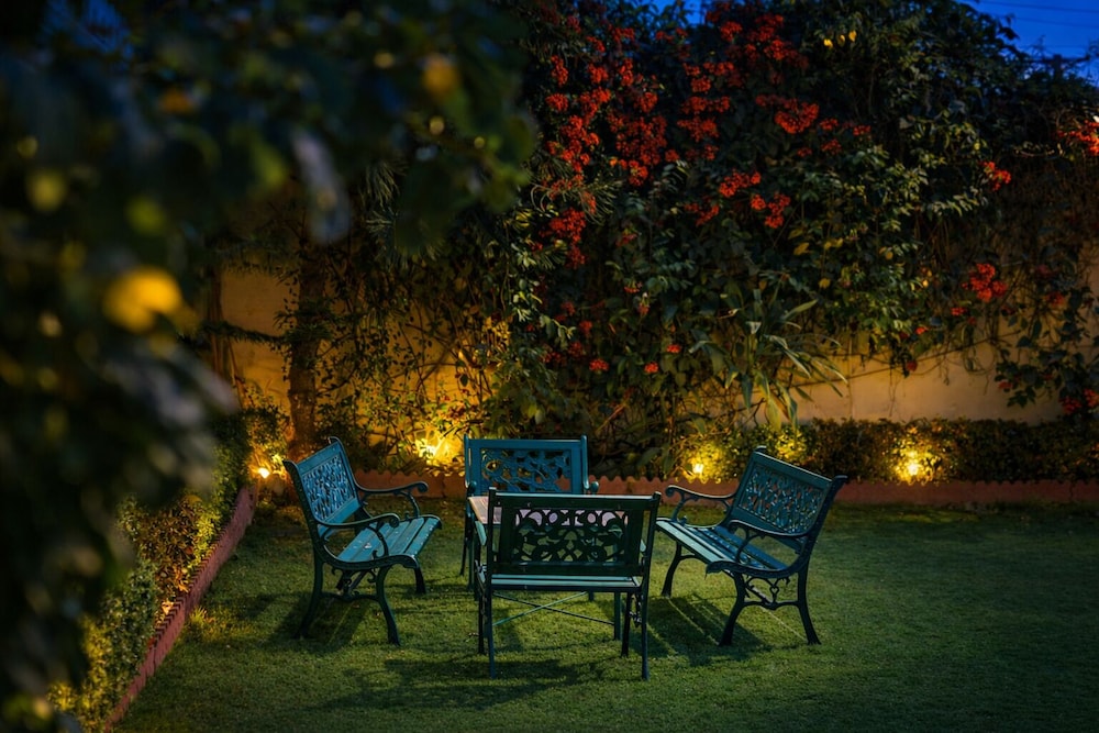 Hotel Swaroop Vilas 45/49