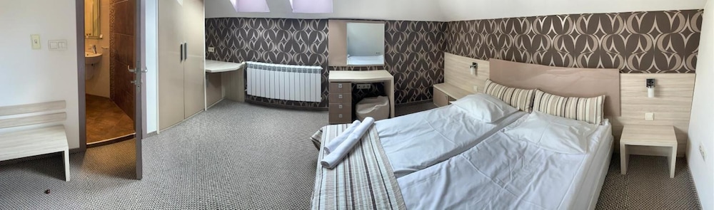 Guest Rooms Granat 34/50
