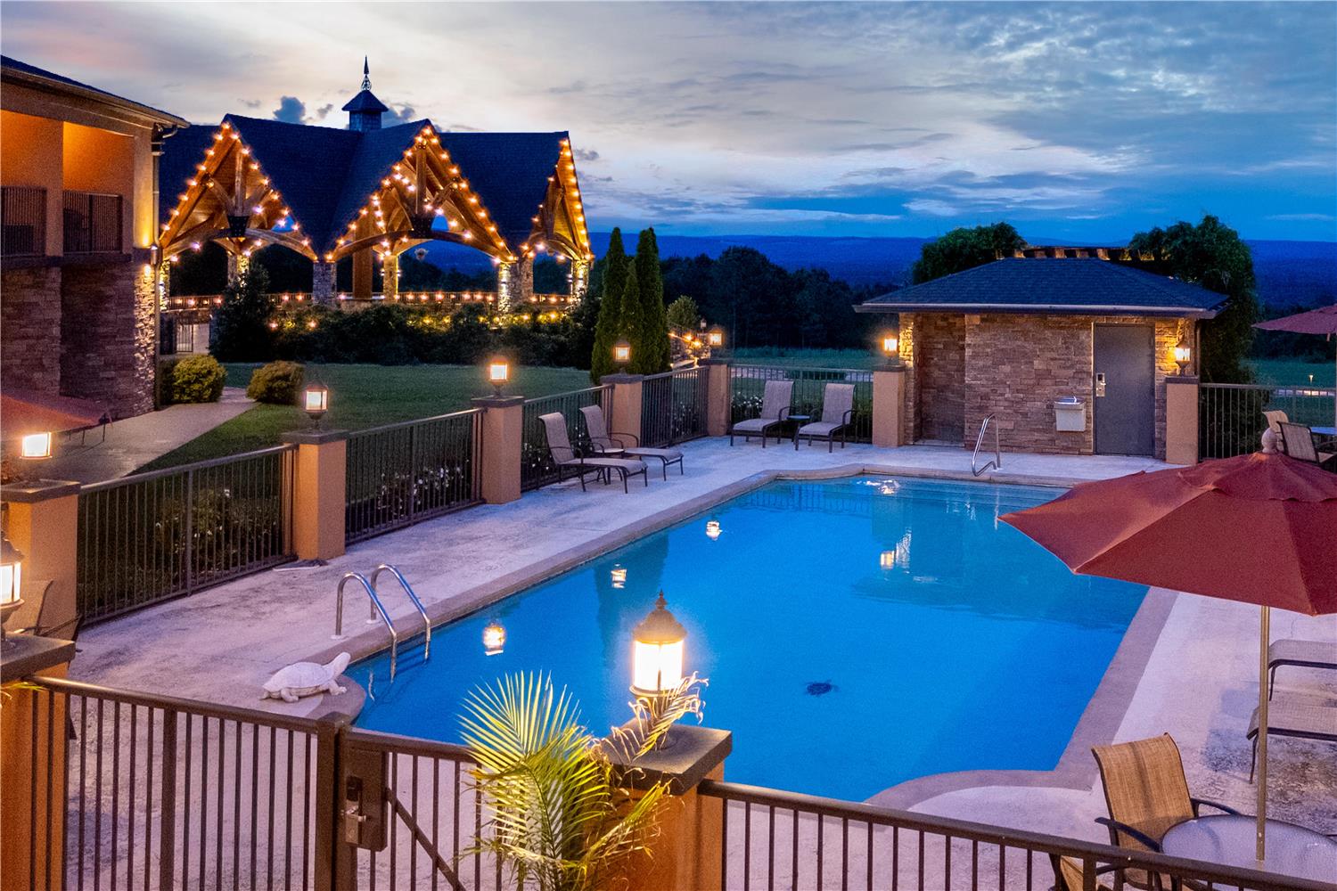 Aiden by Best Western Warm Springs Hotel and Event Center 43/44