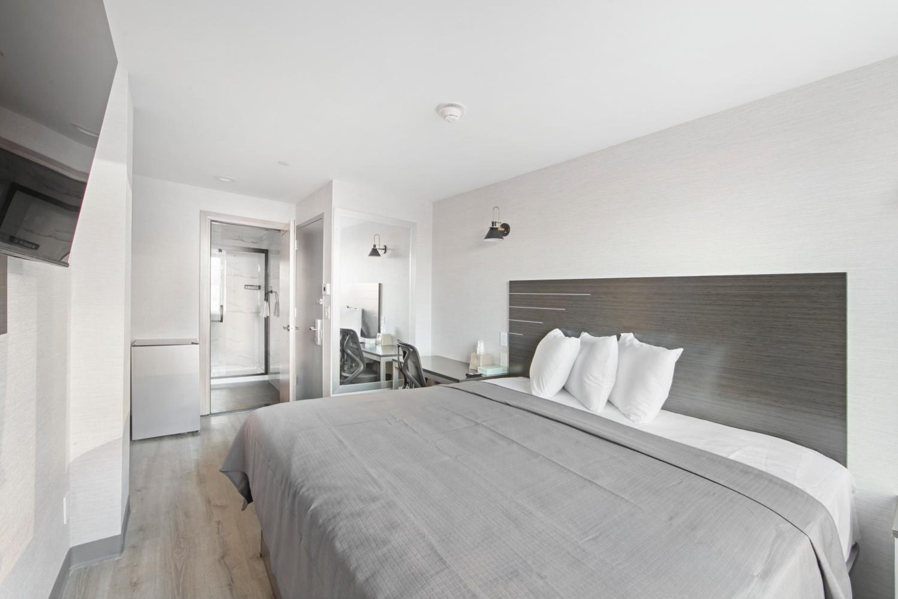 Room, King Bed