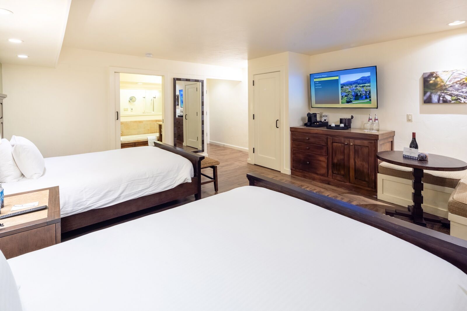 Deluxe, Pavilion, 2 Queen Beds