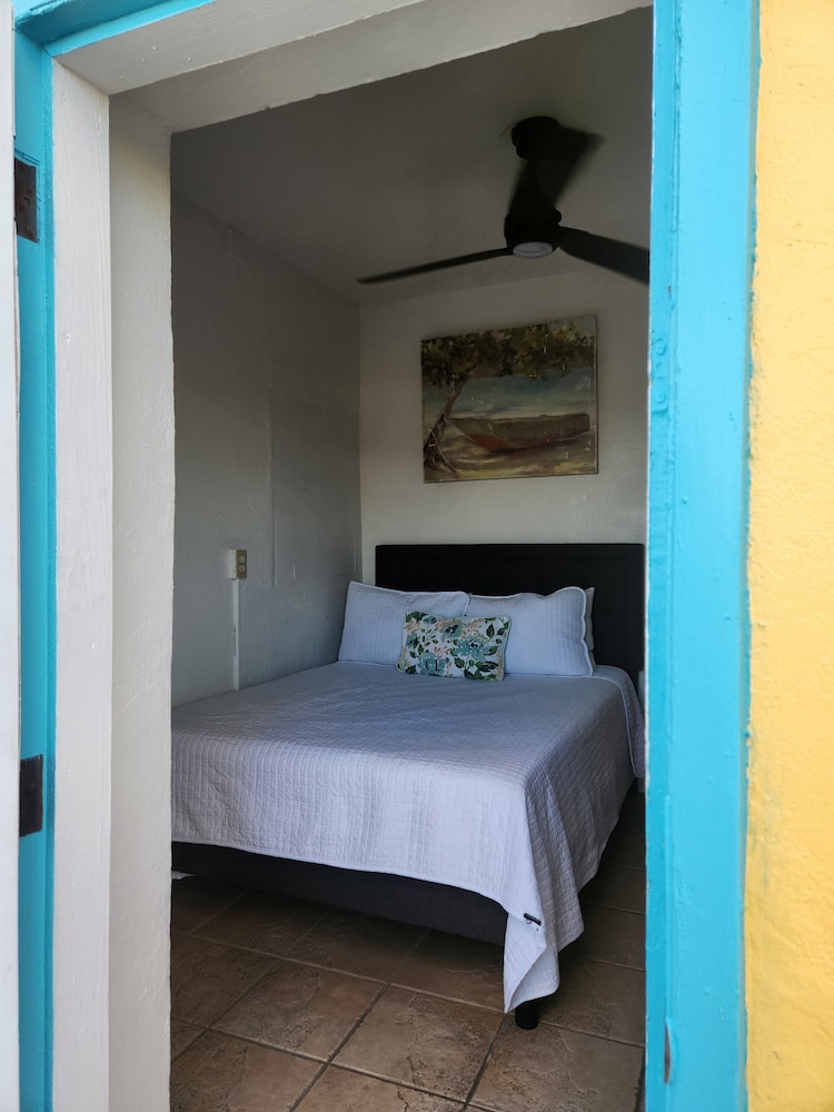 Tiny, Double Bed