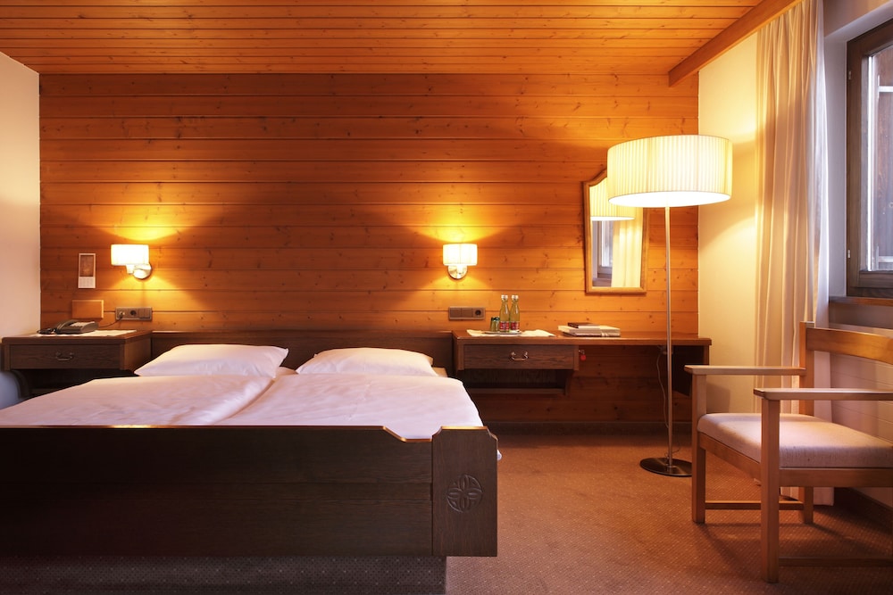 HOTEL GASTHOF KRONE 6/48