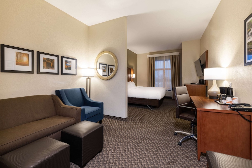 Comfort Suites Troy-I75 51/69
