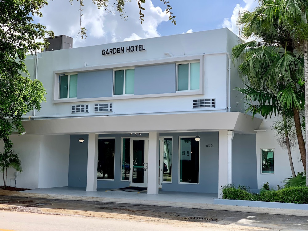Garden Hotel Miami Airport, Trademark Collection by Wyndham 2/47