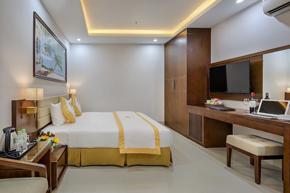 Merry Hotel 16/30