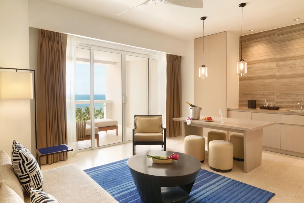 Hyatt Ziva Rose Hall Ex Royalton 32/50