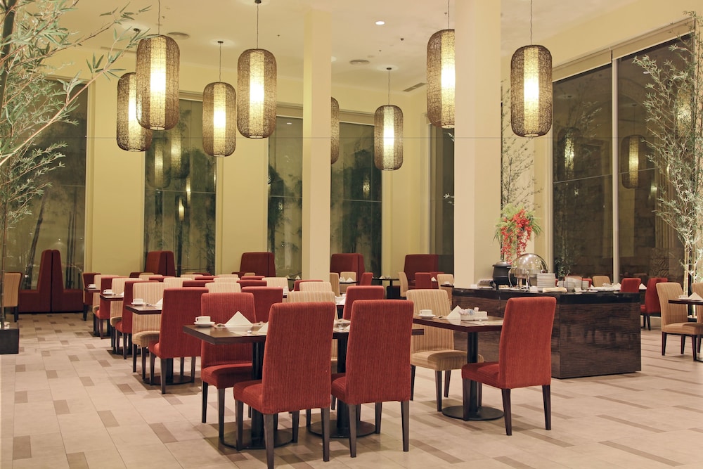 Harmoni One Convention Hotel and Service Apartments 48/65