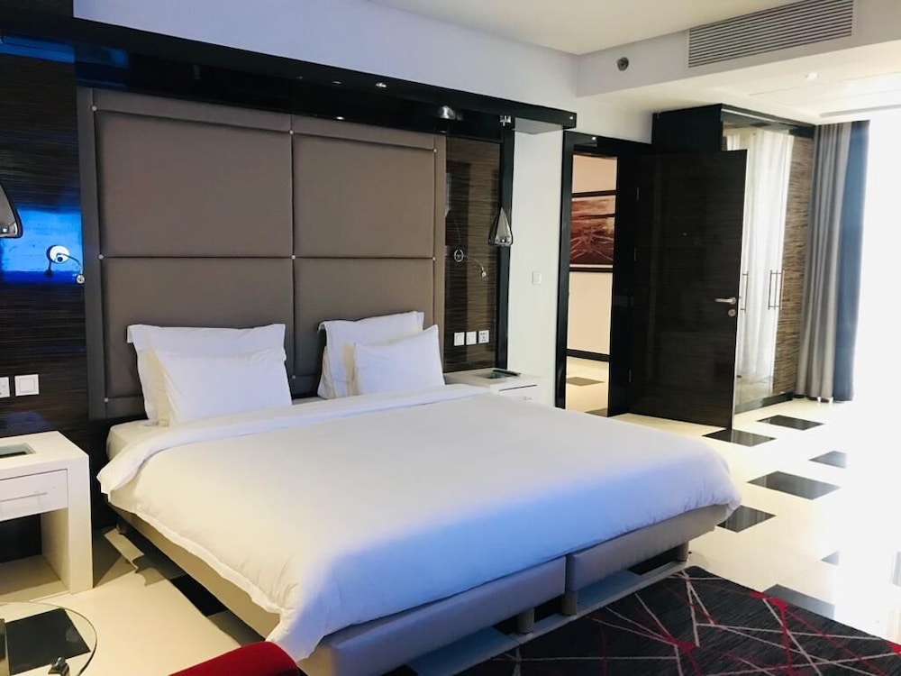 RADISSON BLU HOTEL, LUSAKA 11/49