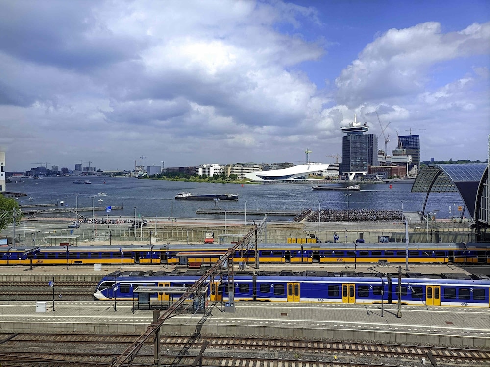 Ibis Amsterdam Centre Hotel 68/73