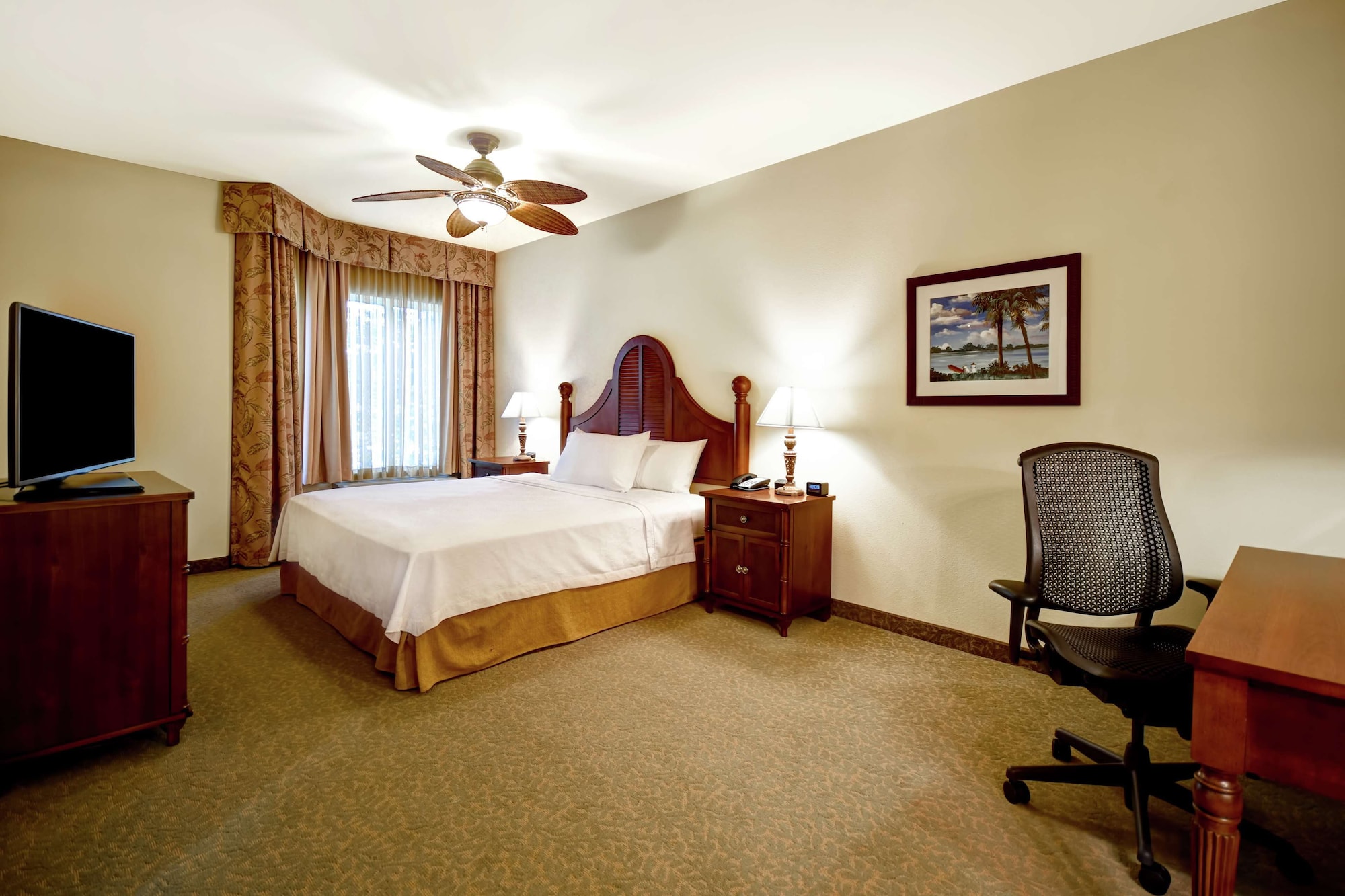 1 Bedroom, Suite, King Bed, Sofa