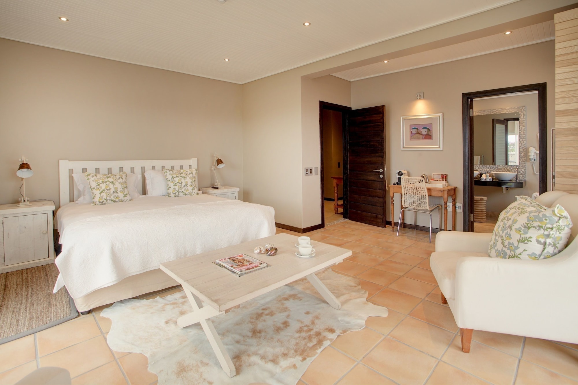 LUXURY, GARDEN VIEW