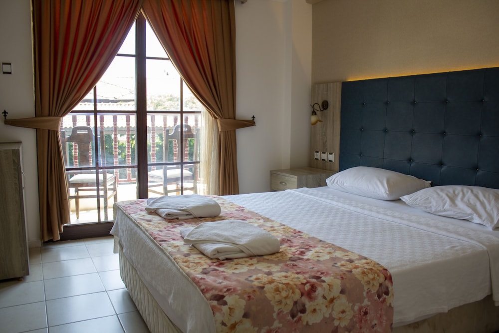 Hamle Hotel 16/48