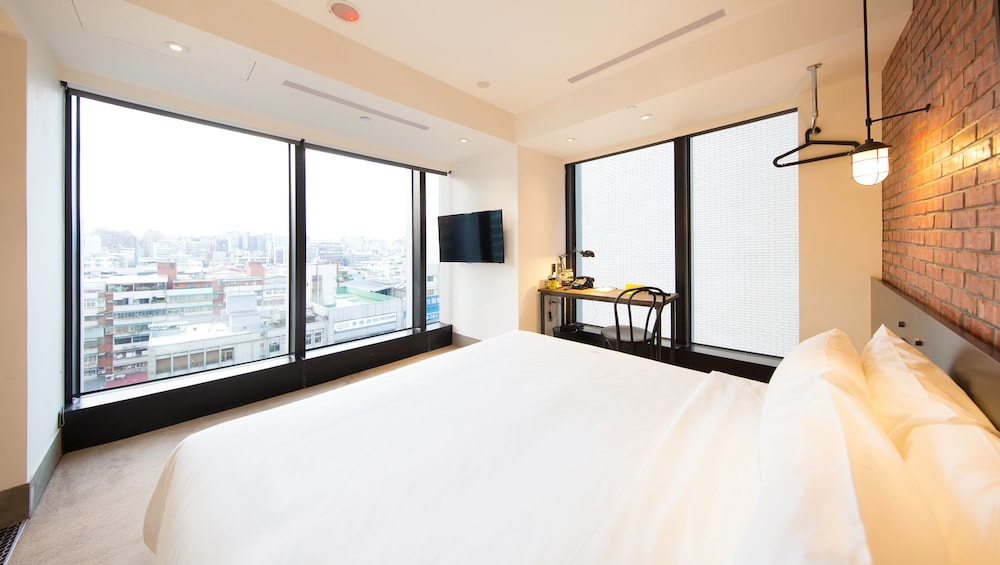 SUPERIOR, DOUBLE BED