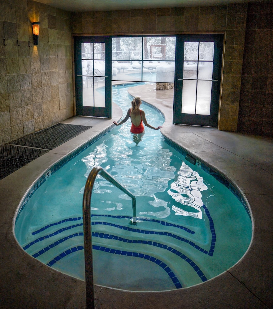 Hyatt Regency Lake Tahoe Resort, Spa and Casino 25/50