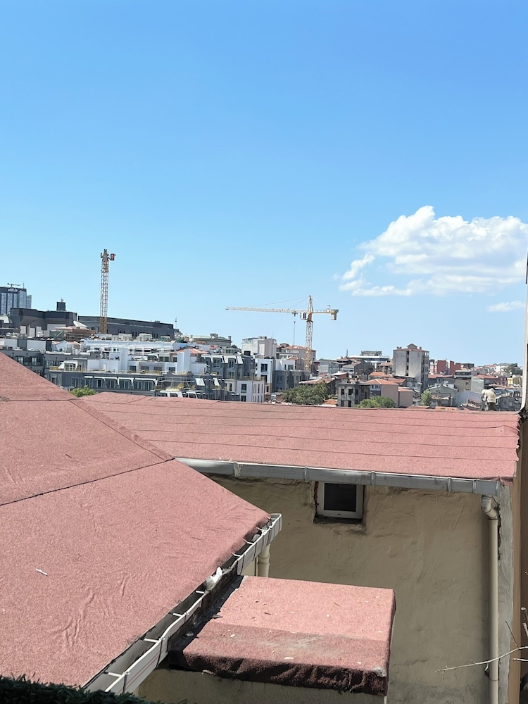 Taksim Larissa Hotel 25/50