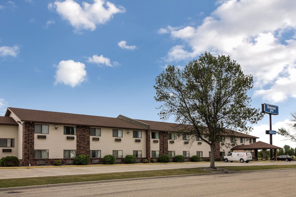 Rodeway Inn Wahpeton 1/43