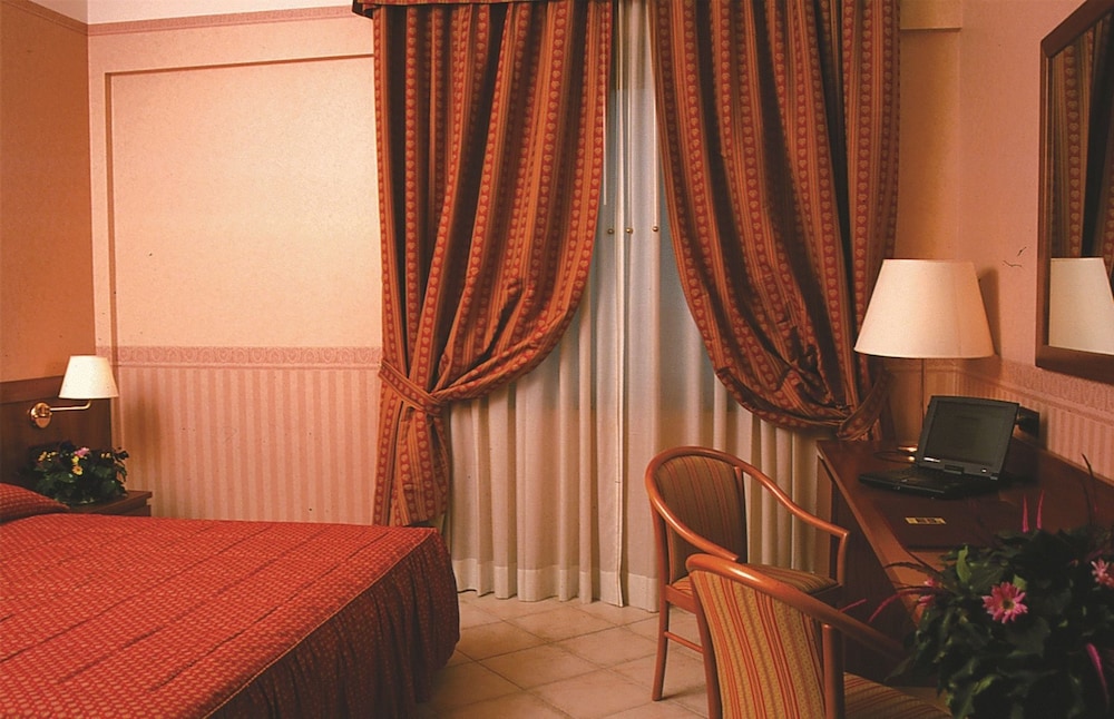 Aldero Hotel 26/59
