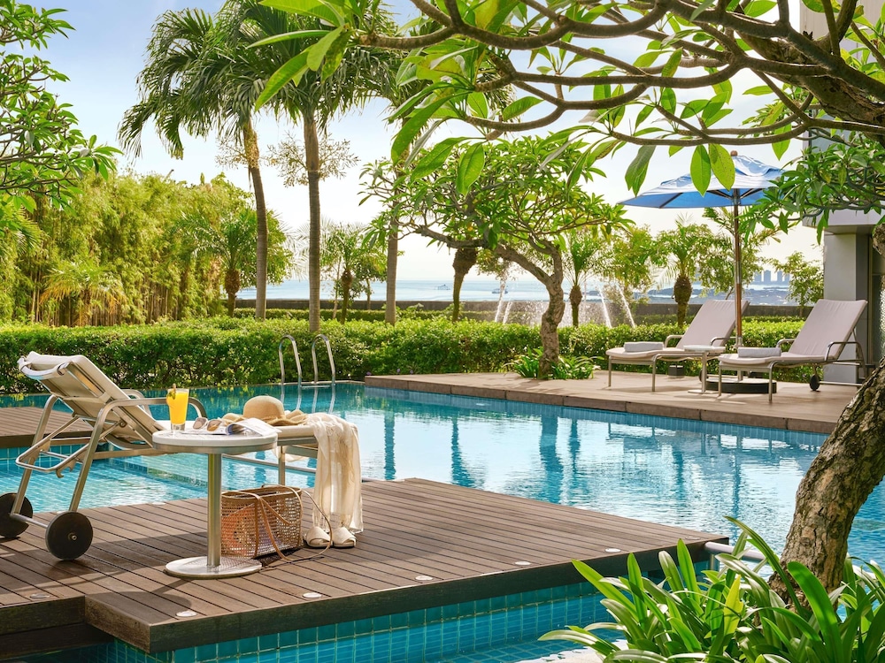 Mercure Jakarta Pantai Indah Kapuk 69/73