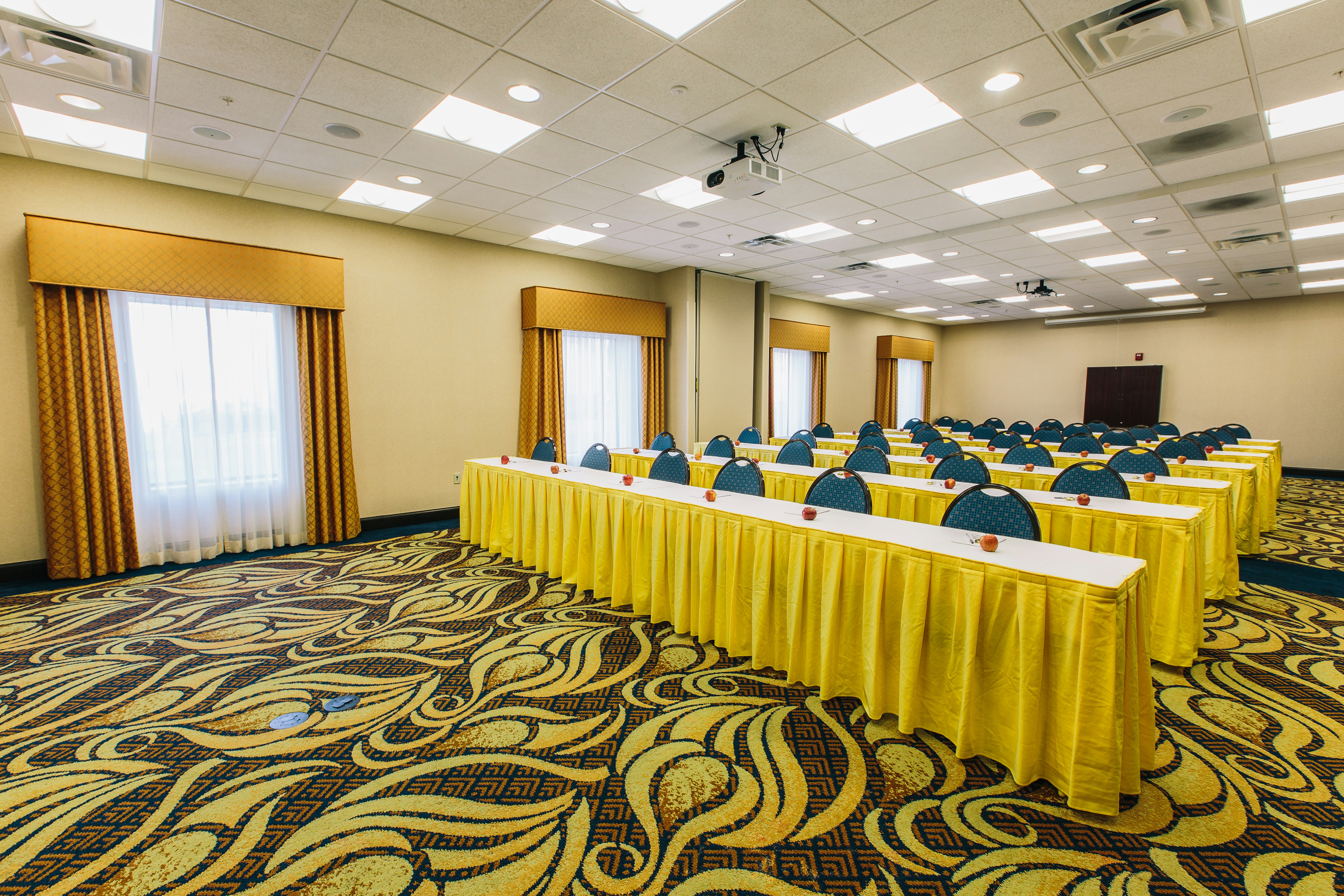 Hampton Inn Suites Effingham 55/63