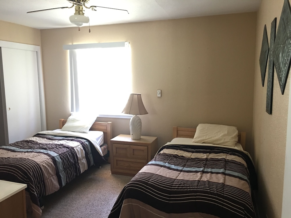Pinecliff Village Resort 15/69