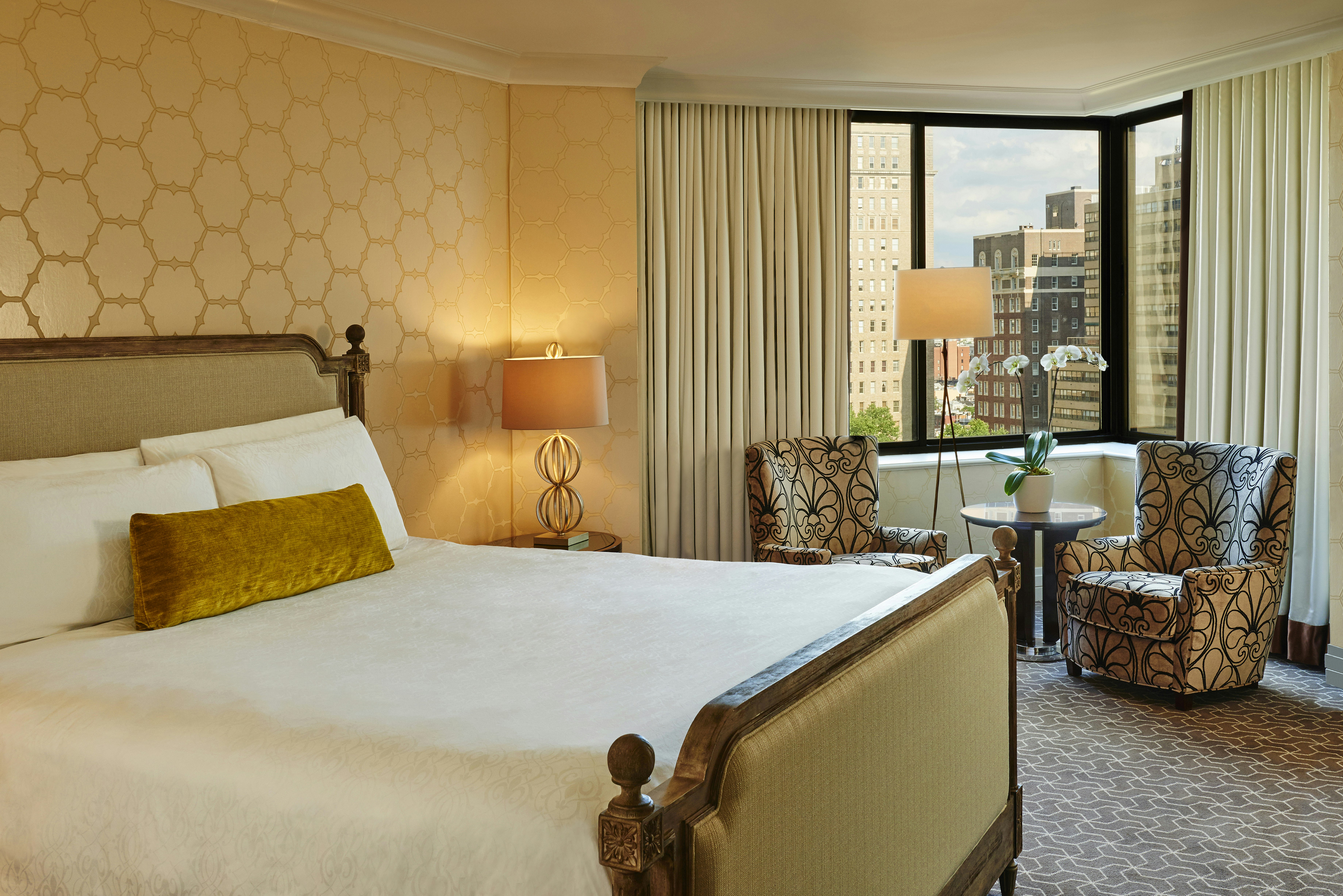SUPERIOR, KING BED, PARK VIEW