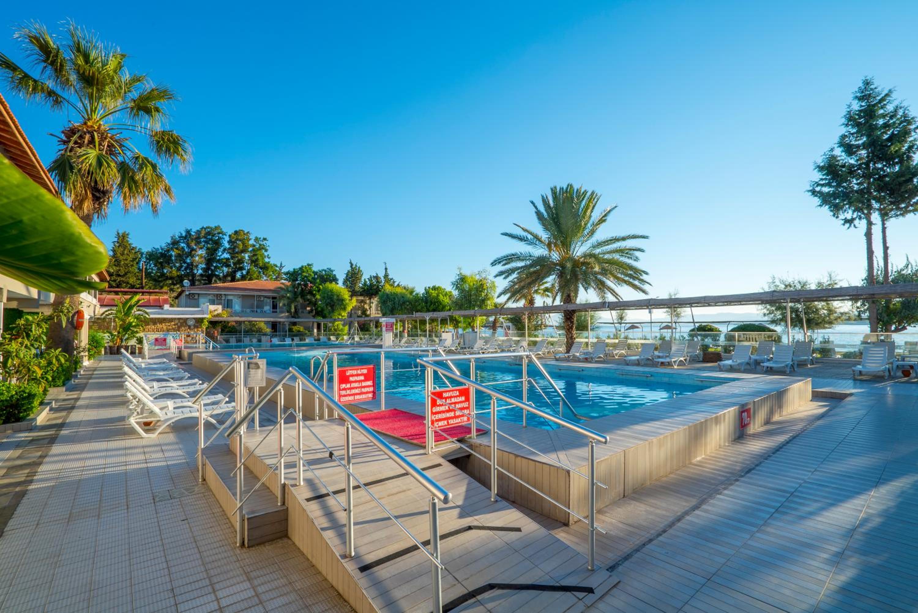 SIFNE TERMAL HOTEL 32/55