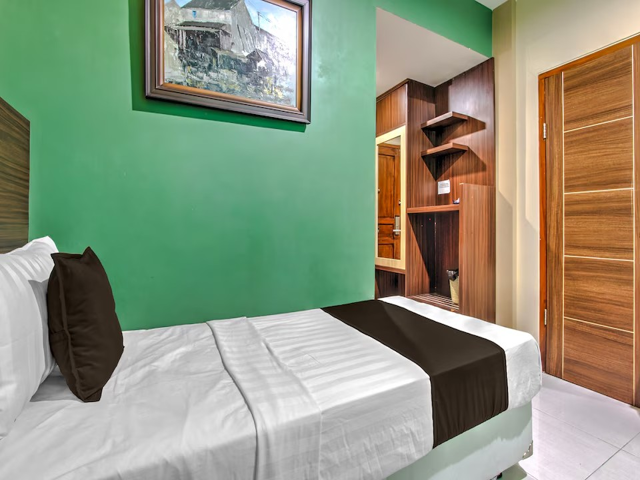 Room at Townhouse Oak Syariah near Stasiun Purwosari formerly Graha Gentan Solo, BAKI