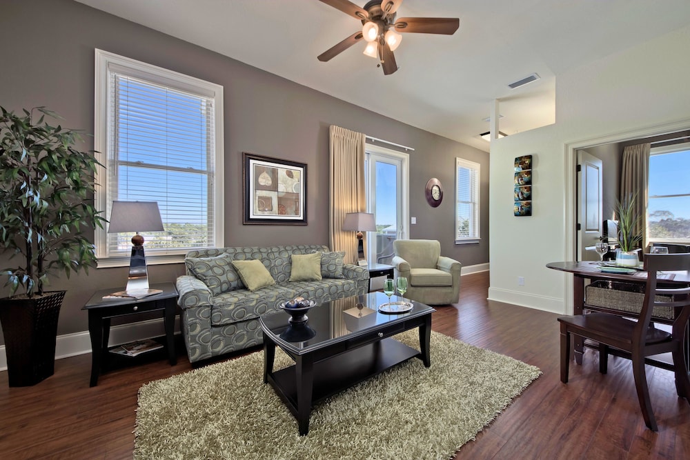 30 A Suites 53/79