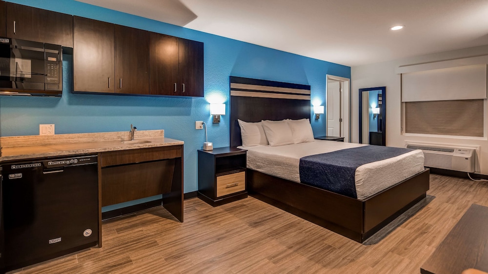 Surestay Plus Hotel By Best Western Humble 5/33